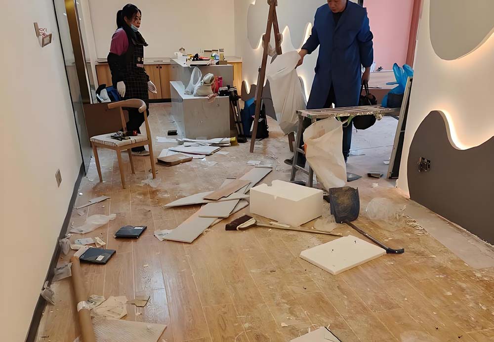 毛坯開荒保潔